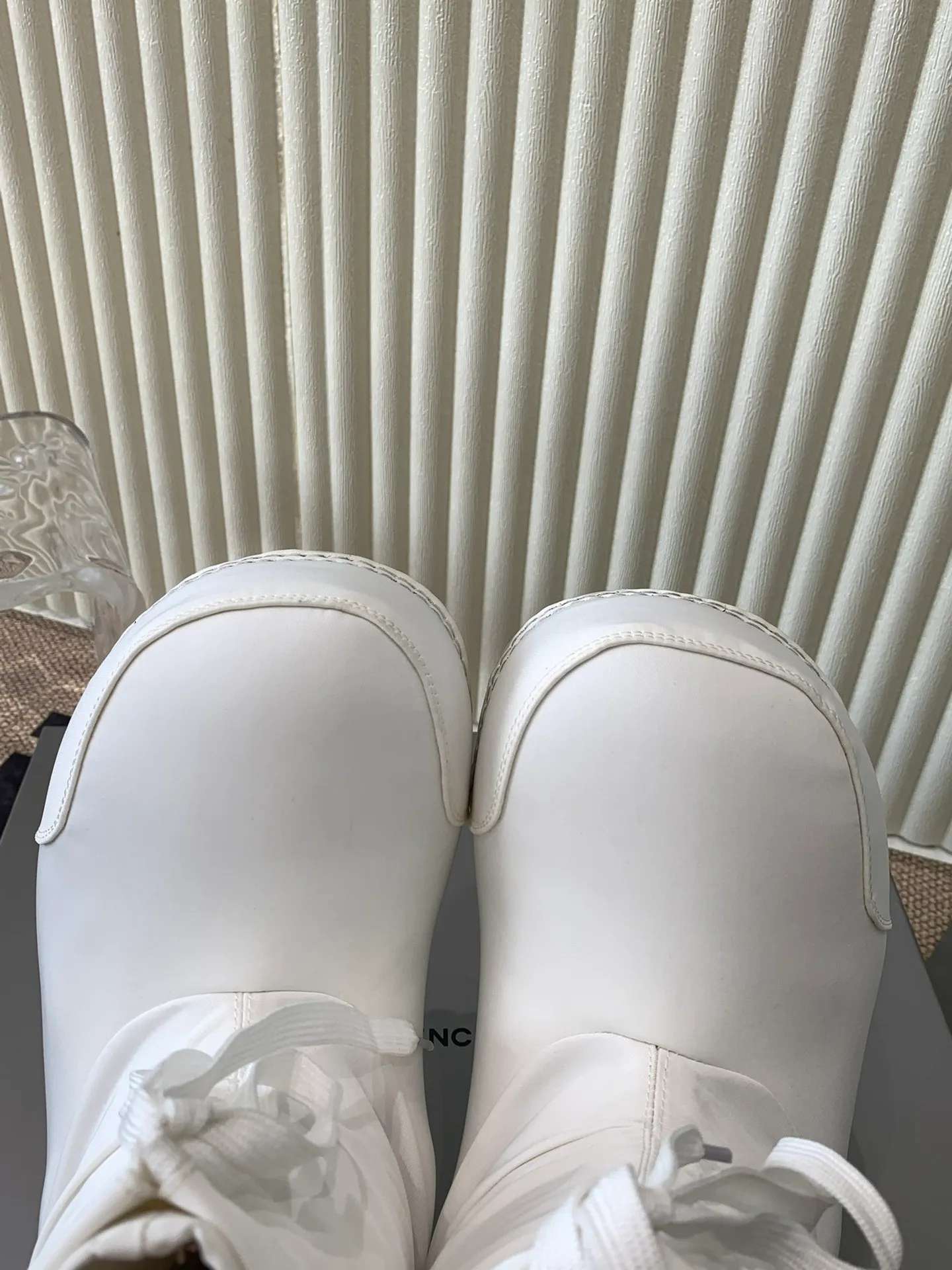👟👟Ex-factory price 860👟👟 Men +20Balenciaga snow boots‼ ️ 24sS new snow boots for autumn and winter. These big-toe Alaskan boots are so good-looking and super cool. They are full of personality and are so cool. They are a must-have item for fashionable autumn and winter! The upper is made of original customized nylon pure cotton waterproof cloth. The inner liner is removable. The original original letter logo is increased in the sole. Size: 35-45